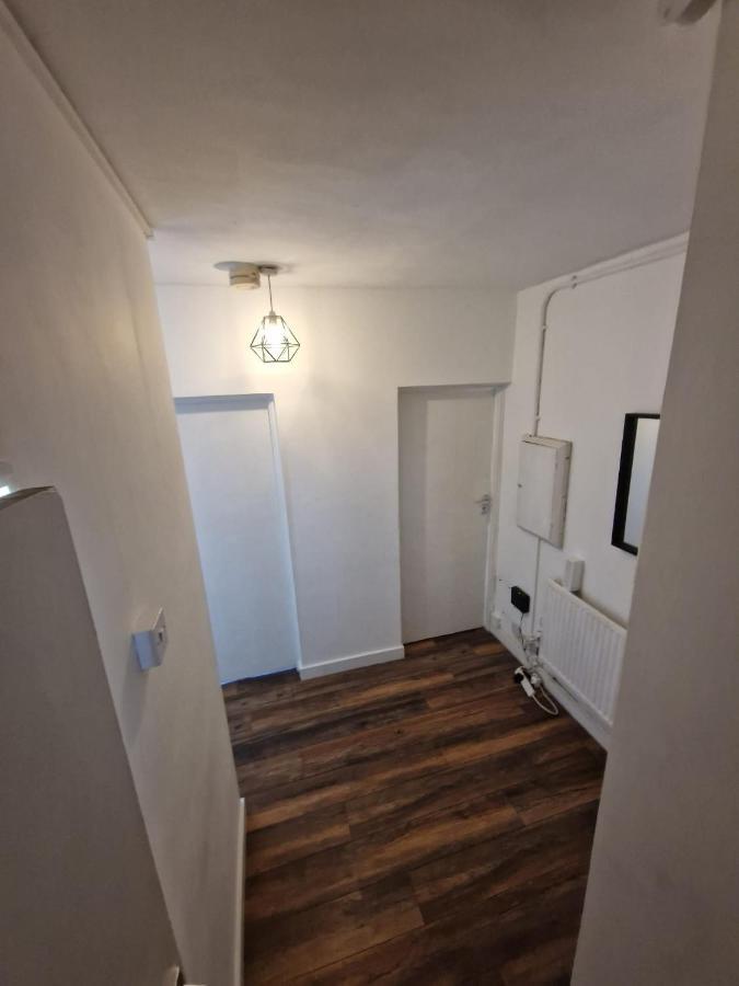 Cozy Room - Only Room Londra Esterno foto